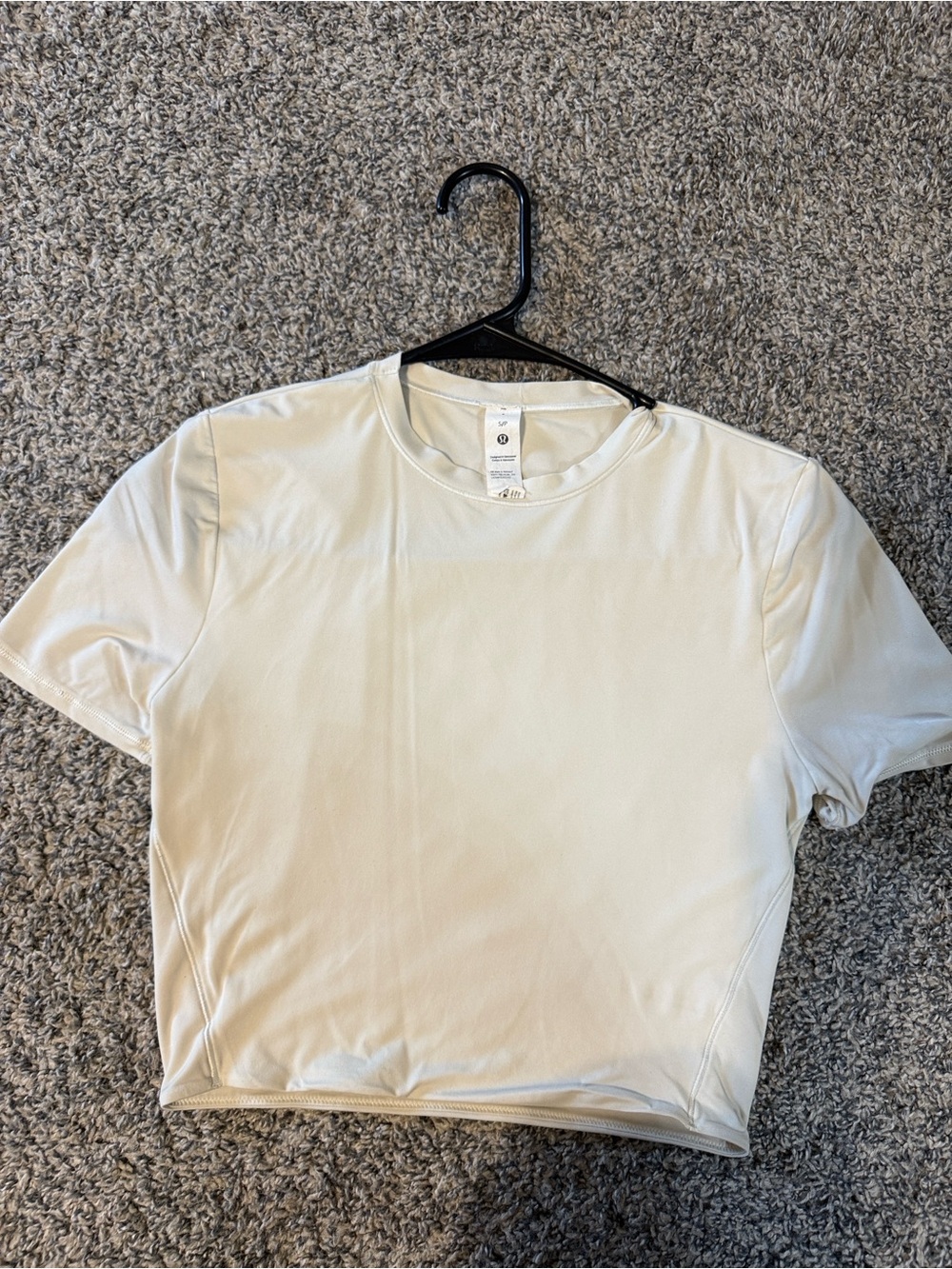 Lululemon Cream Short Sleeve Crew Crop Top